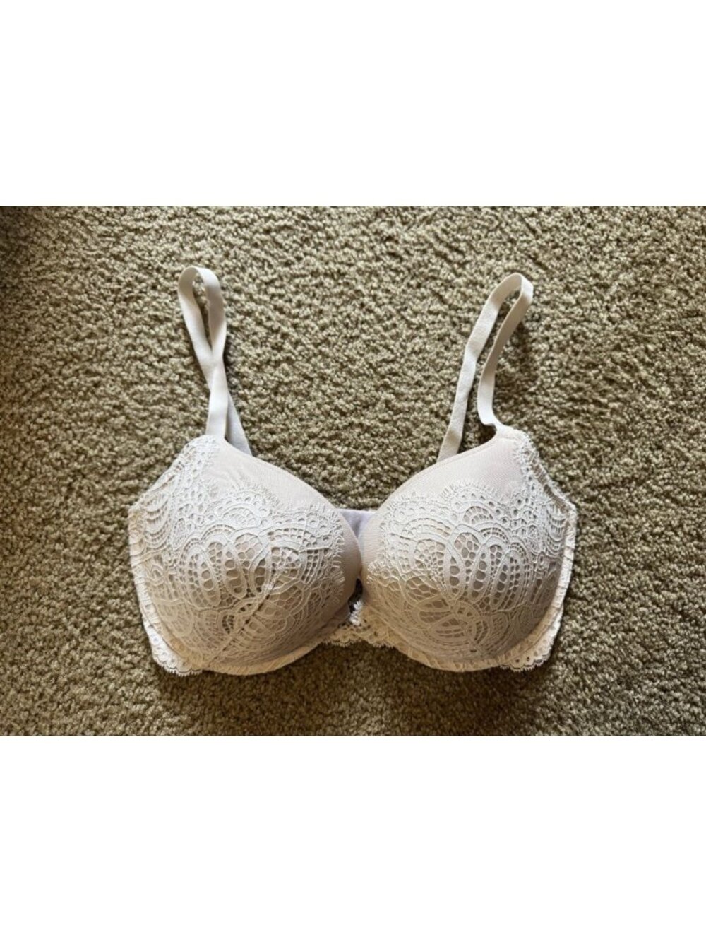 VICTORIA’S SECRET Eyelet-like Fabric Push-up Bra 34DDD